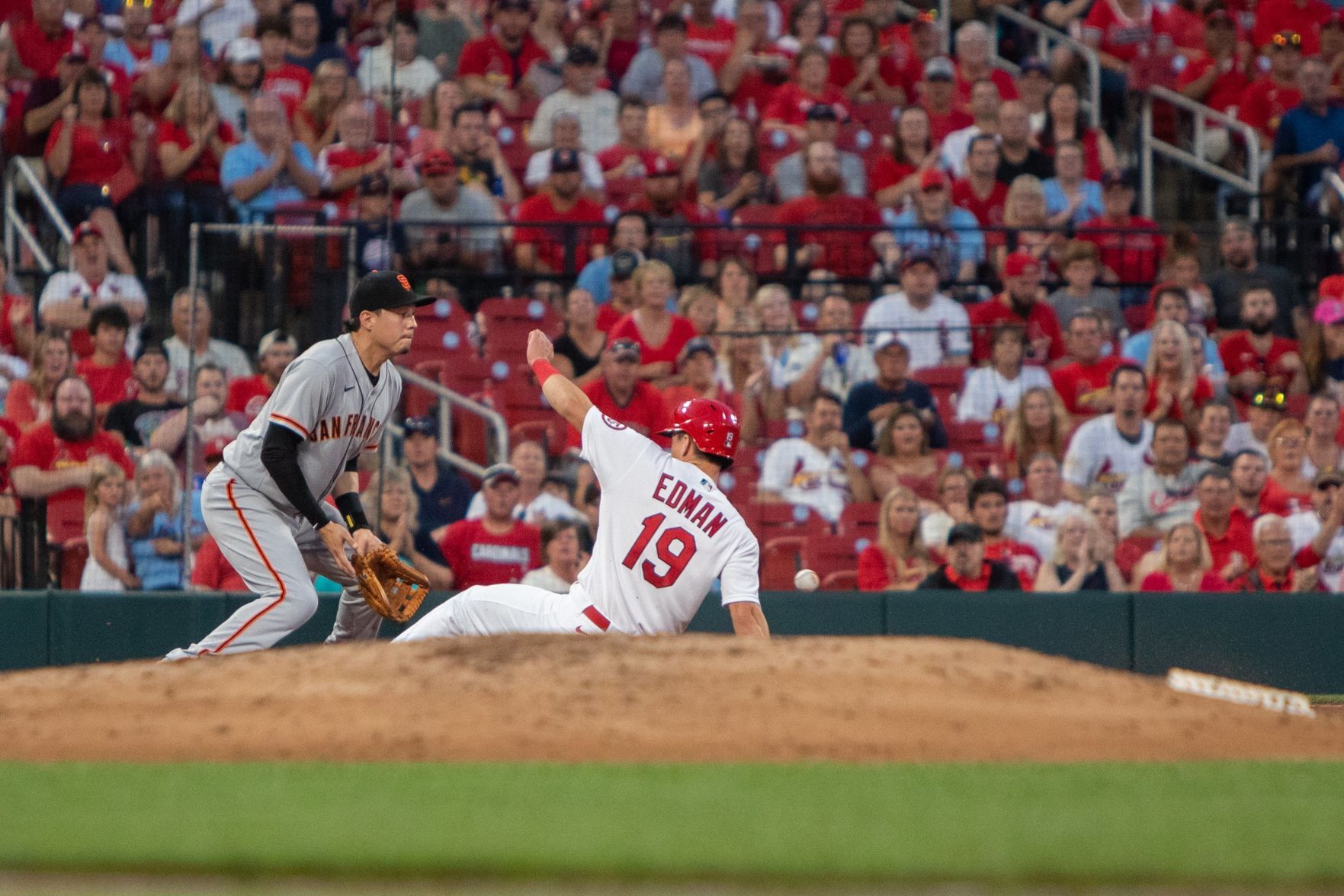 Cardinals look for win against Giants